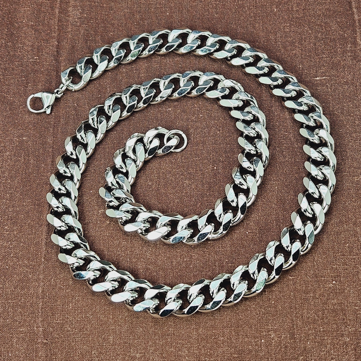 13mm Curb Stainless Steel Chain 24"
