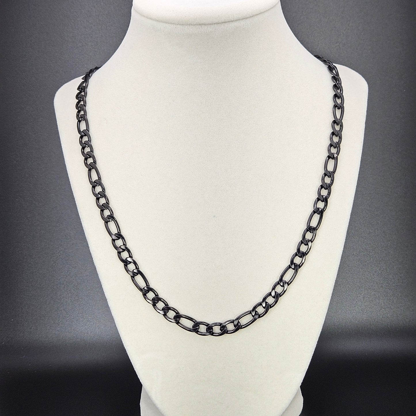 7mm Black Plated Stainless Steel Figaro Chain